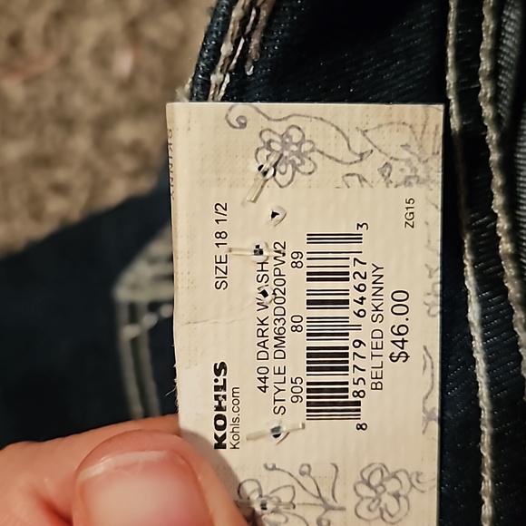 Mudd girl blue jeans. New with tag. Size 18 1/2 adjustable waist. Skinny - Picture 3 of 11